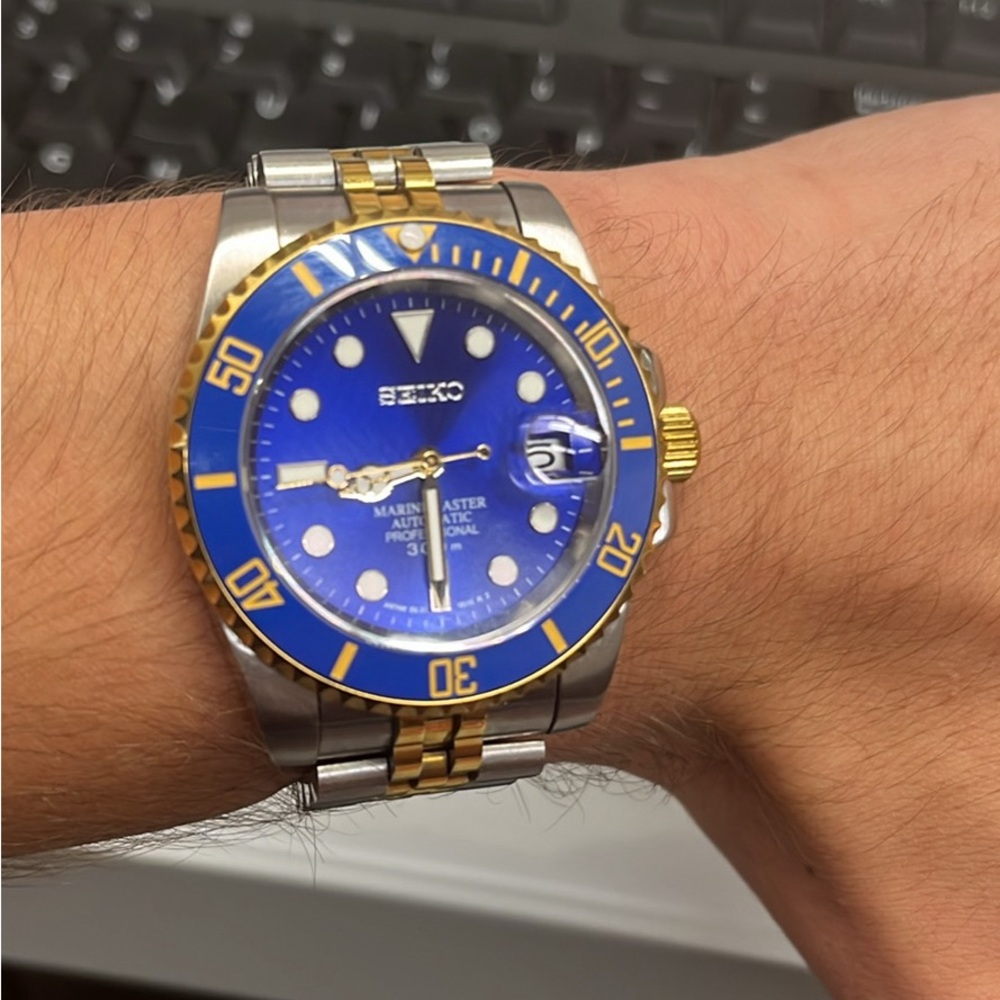 Seiko bluesy with jubilee band